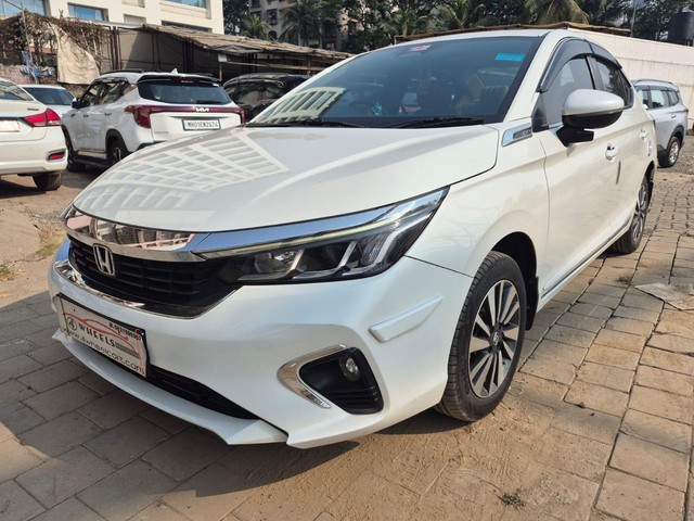 Second-hand 2024 Honda City VX CVT for sale in Mumbai-4