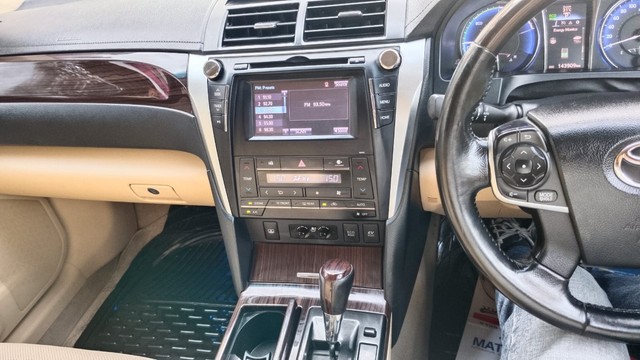 Toyota Camry Hybrid Second-hand 2016 Toyota Camry Hybrid for sale in New Delhi-8