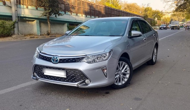 Toyota Camry Hybrid Second-hand 2016 Toyota Camry Hybrid for sale in New Delhi-0