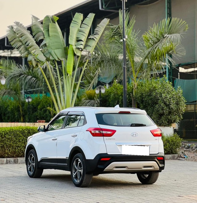 Second-hand 2019 Hyundai Creta 1.6 VTVT AT SX Plus for sale in Surat-14