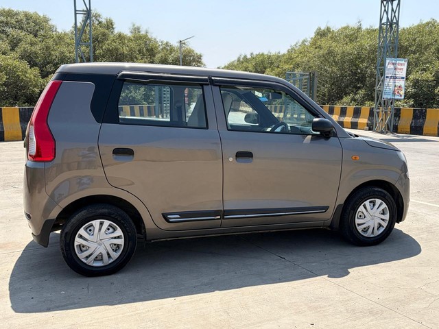 Second-hand 2022 Maruti Suzuki Wagon R CNG LXI for sale in Virar-6