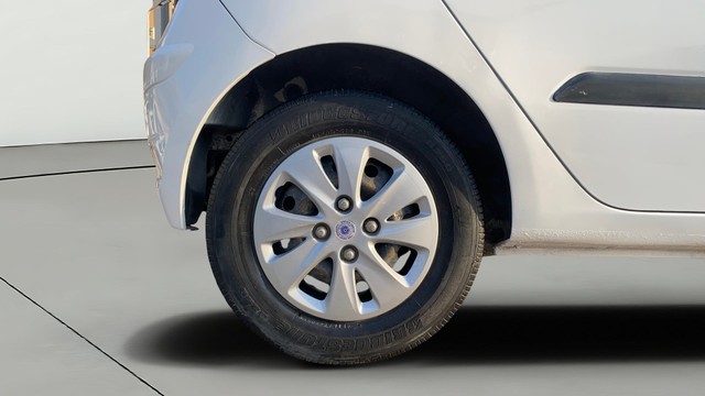 Second-hand 2014 Hyundai i10 Sportz 1.1L for sale in Jaipur-24