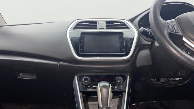 Second-hand 2020 Maruti Suzuki S Cross Alpha AT for sale in Kochi-22