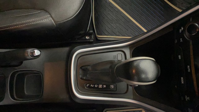 Second-hand 2020 Maruti Suzuki S Cross Alpha AT for sale in Kochi-13