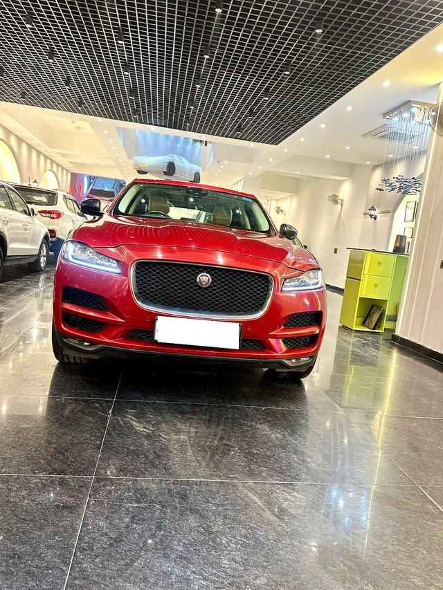 Jaguar F-Pace Prestige 2.0 Petrol Second-hand 2019 Jaguar F-Pace Prestige 2.0 Petrol for sale in New Delhi-4