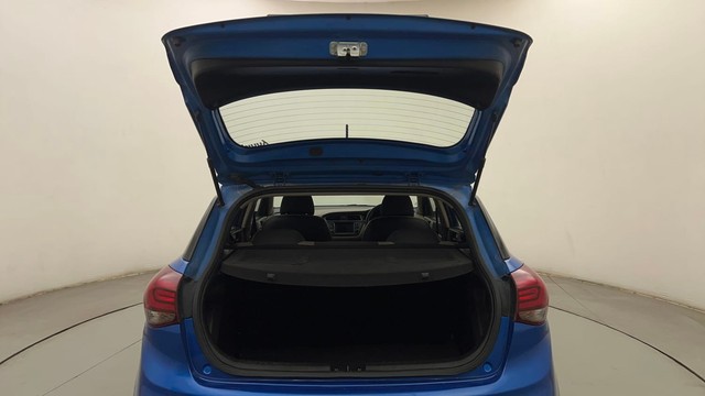 Second-hand 2019 Hyundai i20 Sportz Plus for sale in Mumbai-23