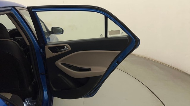 Second-hand 2019 Hyundai i20 Sportz Plus for sale in Mumbai-26