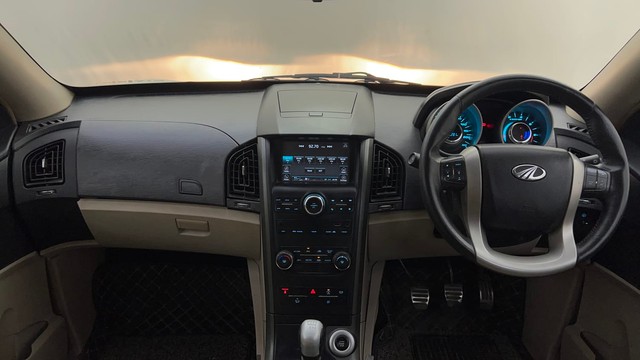 Second-hand 2015 Mahindra XUV500 W9 for sale in Mysore-11