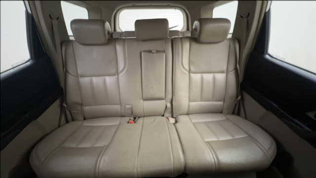 Second-hand 2015 Mahindra XUV500 W9 for sale in Mysore-25