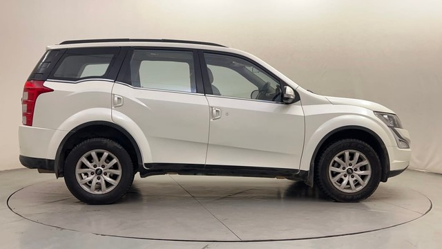 Second-hand 2015 Mahindra XUV500 W9 for sale in Mysore-2