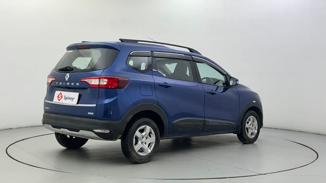 Second-hand 2019 Renault Triber RXZ for sale in Ahmedabad-3