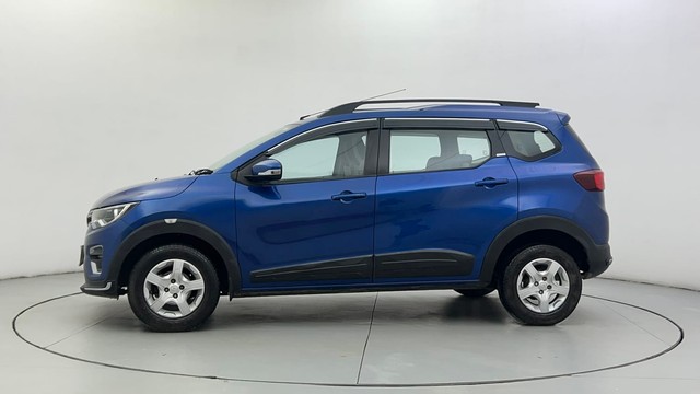 Second-hand 2019 Renault Triber RXZ for sale in Ahmedabad-6