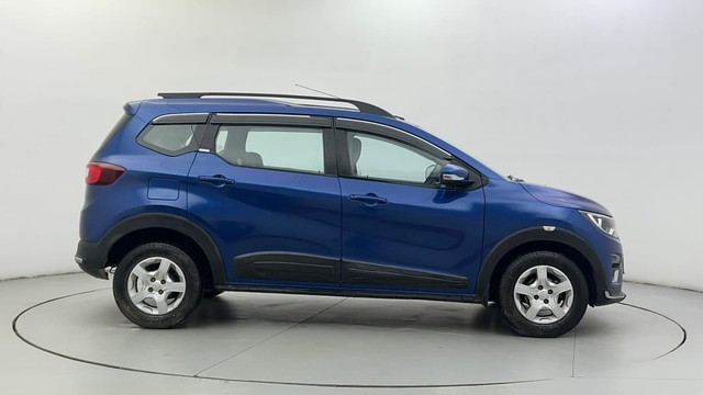 Second-hand 2019 Renault Triber RXZ for sale in Ahmedabad-2