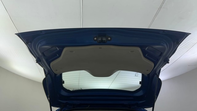 Second-hand 2019 Renault Triber RXZ for sale in Ahmedabad-24