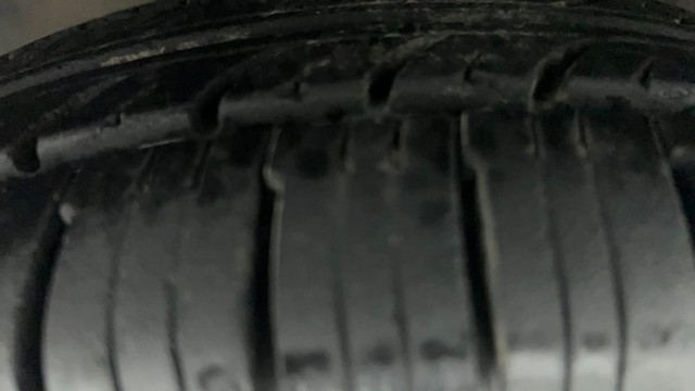 Second-hand 2019 Renault Triber RXZ for sale in Ahmedabad-26