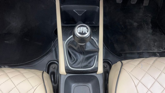 Second-hand 2022 Honda City V MT Diesel for sale in Pune-12