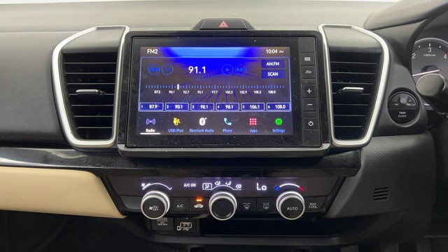 Second-hand 2022 Honda City V MT Diesel for sale in Pune-33