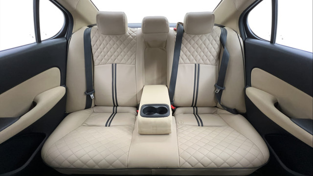 Second-hand 2022 Honda City V MT Diesel for sale in Pune-39