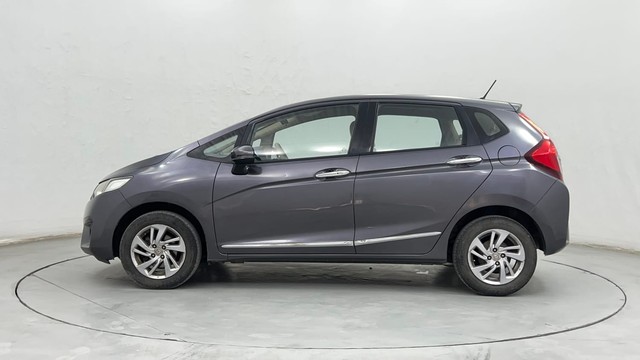 Second-hand 2018 Honda Jazz VX for sale in Pune-6