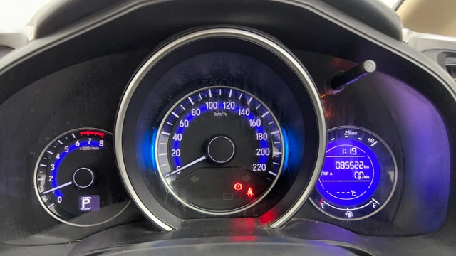 Second-hand 2018 Honda Jazz VX for sale in Pune-13