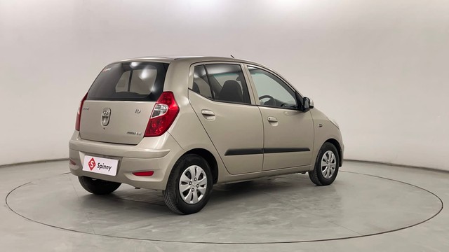 Second-hand 2012 Hyundai i10 Magna 1.2 for sale in Pune-3