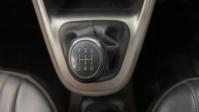 Second-hand 2012 Hyundai i10 Magna 1.2 for sale in Pune-12