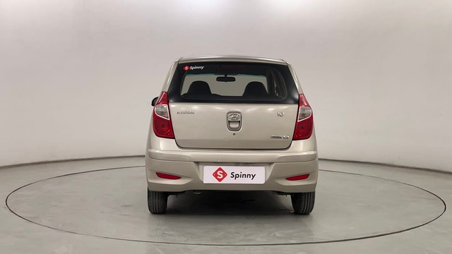 Second-hand 2012 Hyundai i10 Magna 1.2 for sale in Pune-4