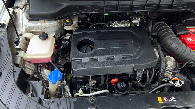 Second-hand 2022 Kia Carens Luxury Plus 6 STR Diesel for sale in Gurgaon-34