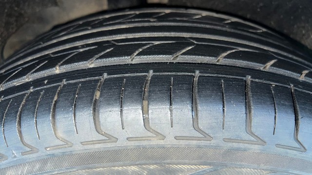 Second-hand 2022 Kia Carens Luxury Plus 6 STR Diesel for sale in Gurgaon-33