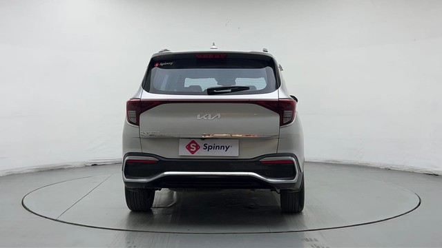 Second-hand 2022 Kia Carens Luxury Plus 6 STR Diesel for sale in Gurgaon-4