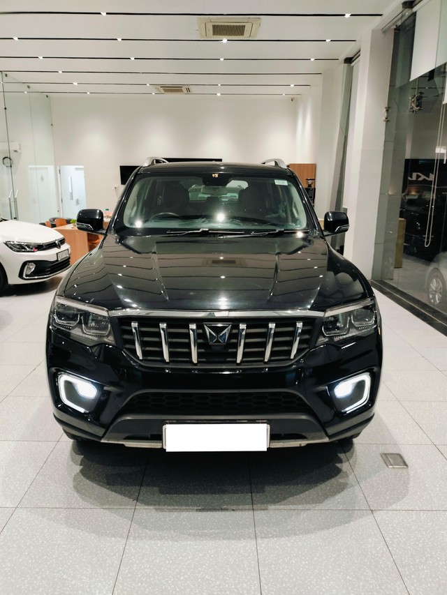 Second-hand 2023 Mahindra Scorpio N Z8 Diesel AT for sale in Jaipur-3