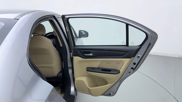 Second-hand 2019 Honda Amaze VX for sale in Ghaziabad-26