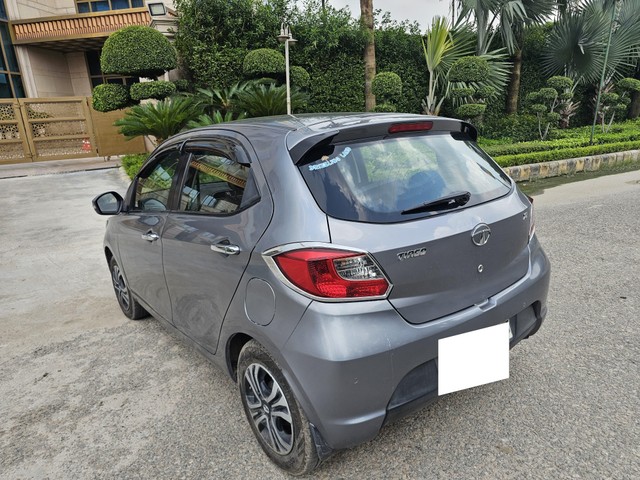 Second-hand 2019 Tata Tiago 1.2 Revotron XZ for sale in New Delhi-3