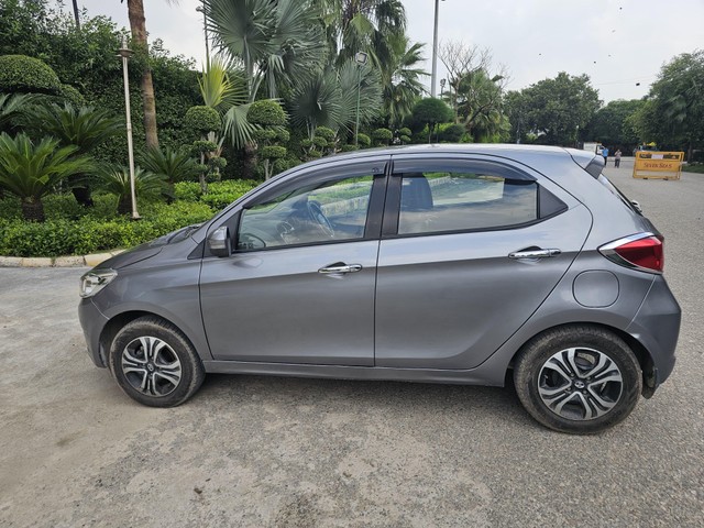 Second-hand 2019 Tata Tiago 1.2 Revotron XZ for sale in New Delhi-4