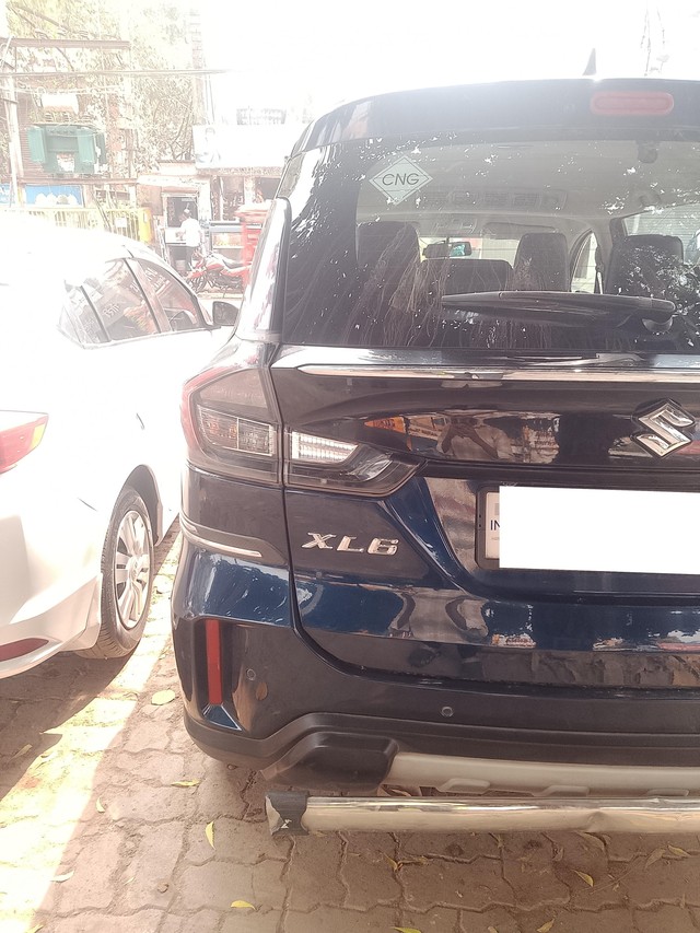 Second-hand 2023 Maruti Suzuki XL6 Zeta CNG for sale in Samastipur-4
