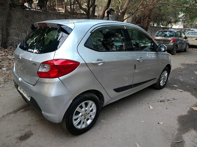 Second-hand 2017 Tata Tiago 1.2 Revotron XZ for sale in New Delhi-2