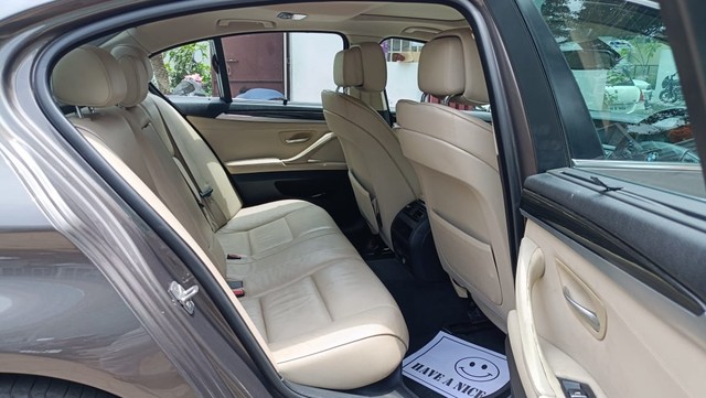 Second-hand 2012 BMW 5 Series 520d Sedan for sale in Coimbatore-13