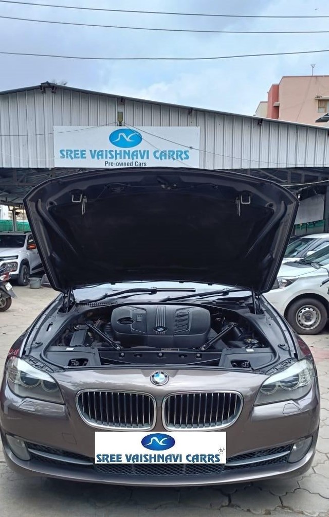Second-hand 2012 BMW 5 Series 520d Sedan for sale in Coimbatore-17