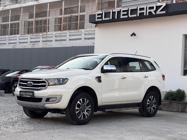 Second-hand 2021 Ford Endeavour Titanium Plus 4X2 AT for sale in New Delhi-3