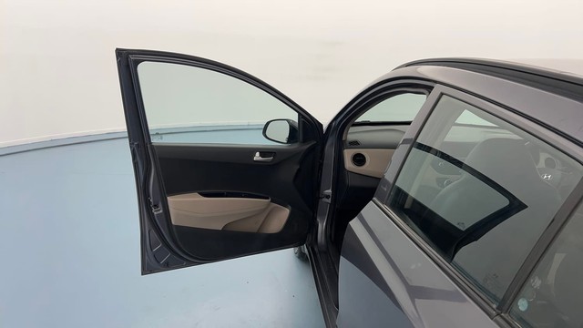 Second-hand 2015 Hyundai Grand i10 1.2 Kappa Sportz BSIV for sale in Lucknow-29