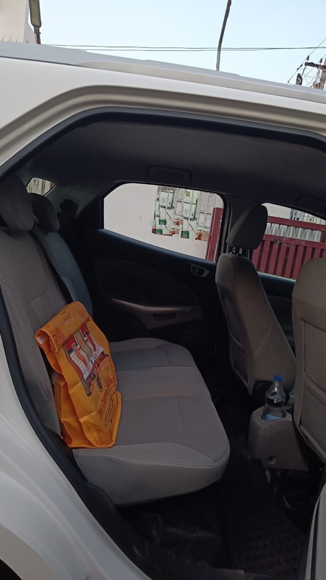 Ford Ecosport 1.5 TDCi Titanium BSIV Second-hand 2017 Ford Ecosport 1.5 TDCi Titanium BSIV for sale in Coimbatore-17