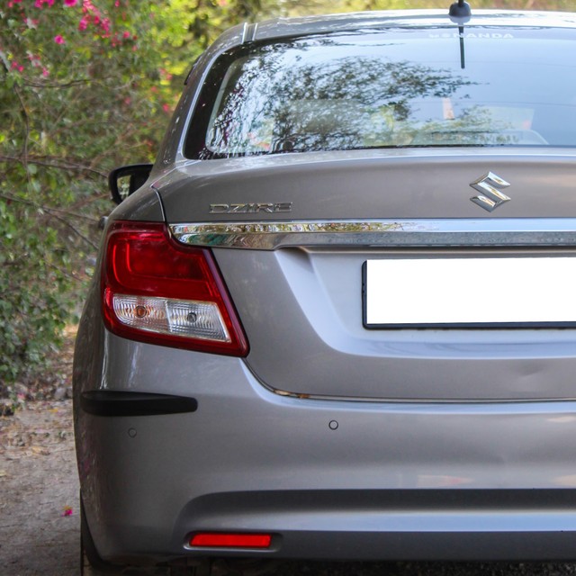 Second-hand 2023 Maruti Suzuki Swift Dzire VXI for sale in Ahmedabad-15