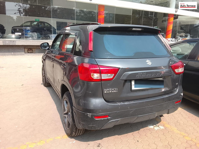 Second-hand 2017 Maruti Suzuki Vitara Brezza VDi for sale in New Delhi-4