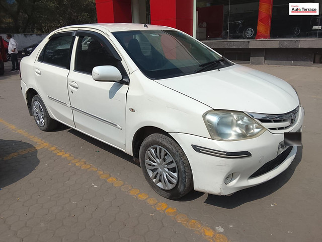 Second-hand 2011 Toyota Etios V for sale in New Delhi-2