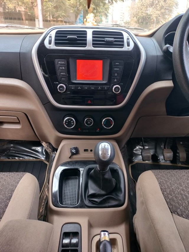Second-hand 2016 Mahindra TUV 300 T8 for sale in Mumbai-3