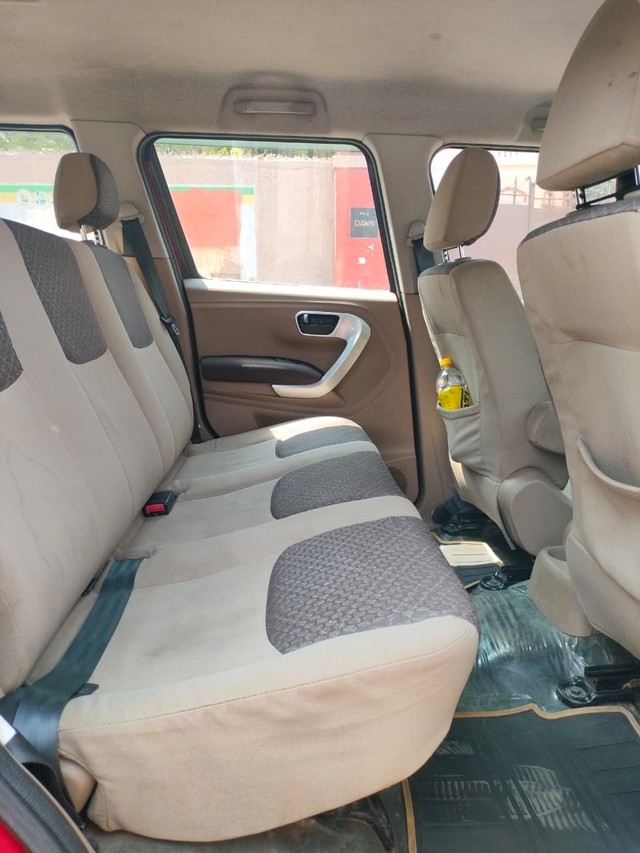 Second-hand 2016 Mahindra TUV 300 T8 for sale in Mumbai-11