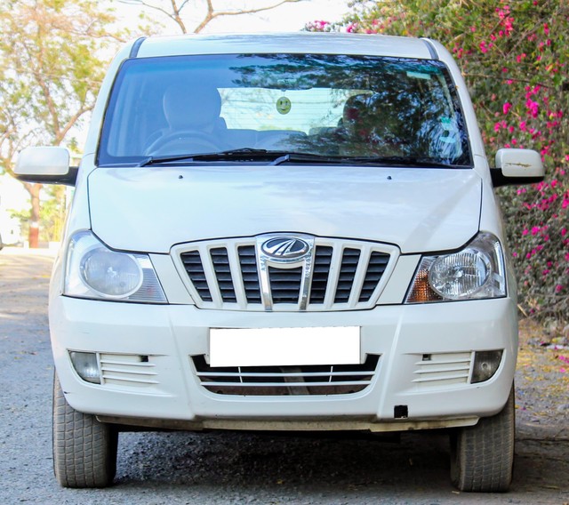 Second-hand 2011 Mahindra Xylo E8 for sale in Ahmedabad-6