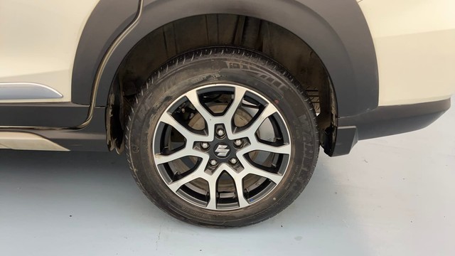 Second-hand 2022 Maruti Suzuki XL6 Alpha AT BSVI for sale in Lucknow-19