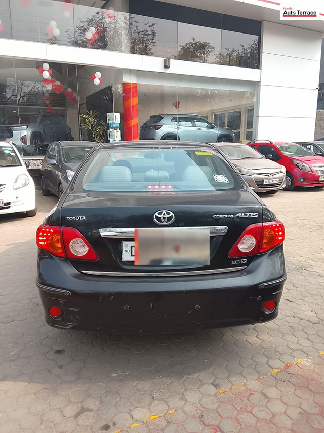 Second-hand 2011 Toyota Corolla Altis 1.8 G L CNG for sale in New Delhi-9