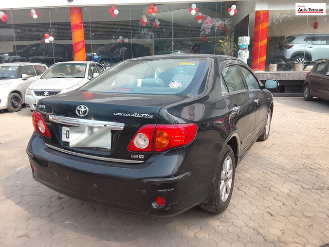 Second-hand 2011 Toyota Corolla Altis 1.8 G L CNG for sale in New Delhi-5